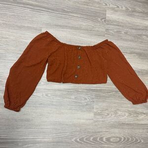 Crop top size small